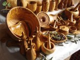 Olive wood kitchen items