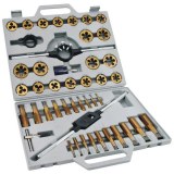 Recherche lot de mallete a outils.