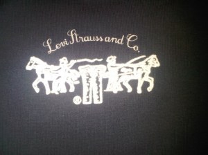 Lot 269 pièces IKKS,LEVIS,CATIMINI,JEAN BOURGET,KENZO etc...