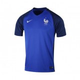 Recherche grossiste vêtement foot et de marque mode