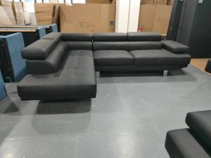 Canapé d'angle droit disponibles