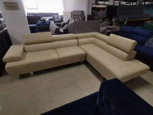 Canapé d'angle droit disponibles