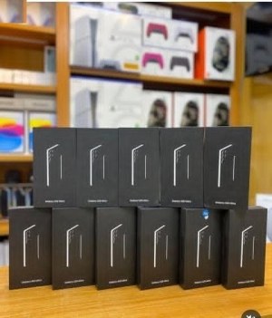 Lot, iPhone 16, iPhone 16 Pro, iPhone 16 Pro Max, PS5, Sony PS5, Samsung S25, Samsung...