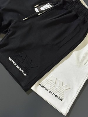 ENSEMBLE SHORT ET T-SHIRT ARMANI