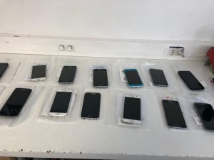 Lot de 30 téléphones Samsung d'occasion fonctionnels