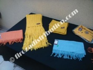 Destockage d' écharpes Marlboro Classics.