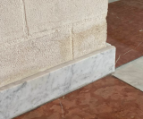 Plinthe en marbre 10 x 2 cm