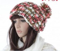 Bonnet à pompon multicolore