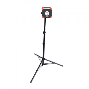 Projecteur sur trépied led A++ 2000 lumens IP 65 20w 2 usb
