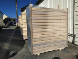 Lot de portes en bois brut