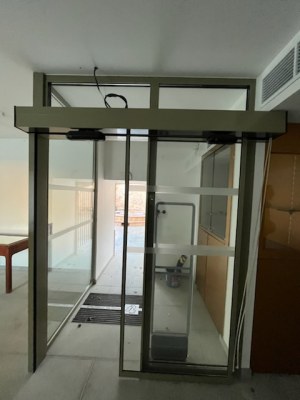 Porte SAS automatique