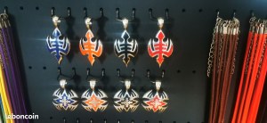 Lot de bijoux australiens pour surf shop, tattoo shop ou marchés saisonniers