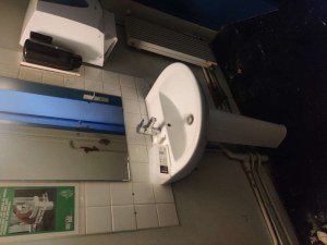 Vasques, laves main, WC, receveurs de douche