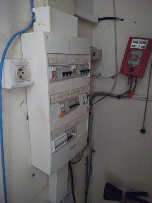 Tableaux et armoires électriques