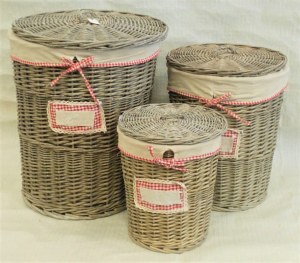 LOT DE 3 COFFRES A LINGE RONDS EN OSIER