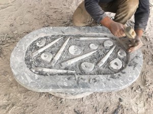 Tables en marbre riche en fossiles datant de plus de 350 millions d'années à commander sur mesure