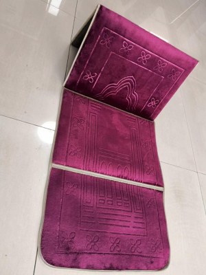 TAPIS DE PRIERE AVEC DOSSIER EN BOIS PLIABLE