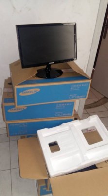 LIQUIDATION ECRAN PC SAMSUNG 19 POUCES