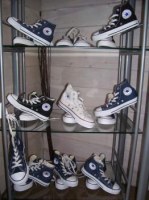 Lots de 19 paires de converses neuve