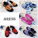 060079 Mix de chaussures aquatiques enfant Aress