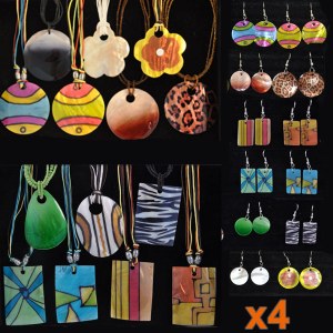 Lot de 56 parures en nacre