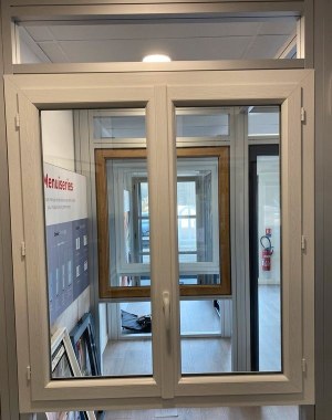 Fenêtre 2 vantaux PVC