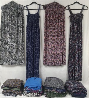 Fin de serie / Lot de 49 Robes Femme Neuf Sans étiquette ( 1.42 euro / pcs )