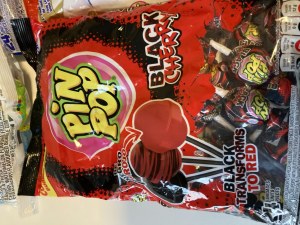 Pinpop sucettes sachet 24pcs (avec chewing gum) 17gr Bonne date juillet 2022! Plusieurs...