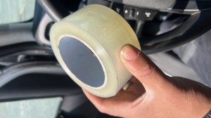 A vendre gros rouleaux de scotch adhésif à la palette