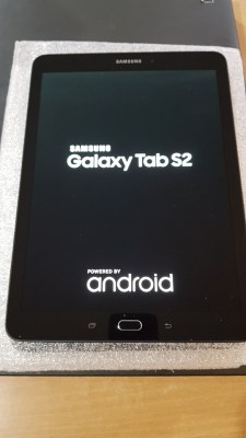 Tablettes tactiles Samsung Galaxy s2