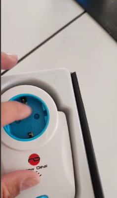 Lot de A peu Pres 3000 Prise connectées