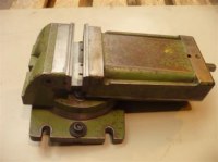 ETAU DE FORMAGE ORIENTABLE