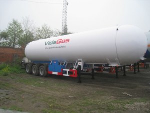 Camions tracteurs pour citernes gpl de 54.9m3