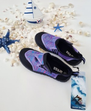 060079 Mix de chaussures aquatiques enfant Aress