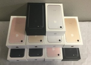 LOT IPHONE 7 / 8 TRES BON ETAT