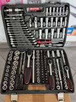 MALLETTE À OUTILS 216 PIÈCES