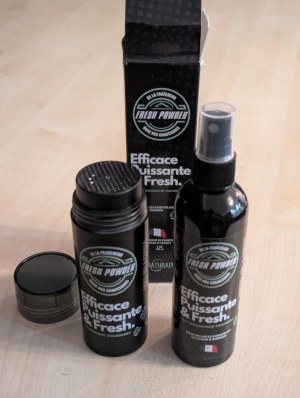 LOT DE DÉSTOCKAGE – DÉSODORISANTS PIEDS & CHAUSSURES FRESH POWDER – FABRIQUÉ EN FR...