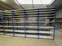 Rayonnage industriel métallique avec 6 niveaux Hauteur 270cm recoupable