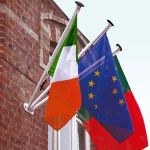 MÃ¢t de faÃ§ade - porte-drapeau