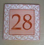 Plaques de maison avec numéros de rue