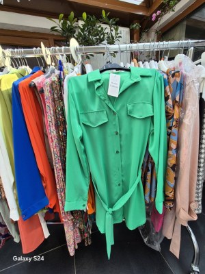 DESTOCKAGE DE VETEMENTS DE MARQUES