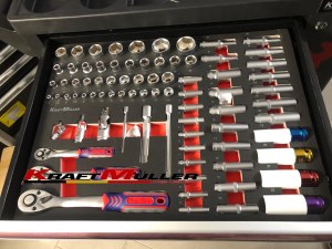 SERVANTE D'ATELIER RACING 7 TIROIRS AVEC OUTILLAGE ((new))