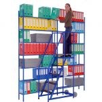 Escabeau mobile Ã©troit