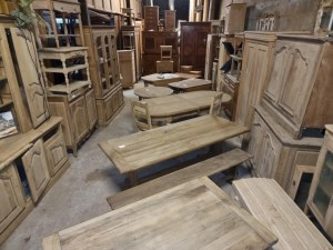 DESTOKAGE MEUBLES MASSIF