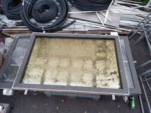 Châssis fixe métallique avec double vitrage sans teint