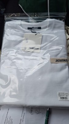 T-shirts Jacquemus Col Rond Plusieurs Couleurs Tailles S à XXL – Déstockage