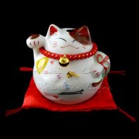 MANEKI NEKO TIRELIRE CHAT BONHEUR JAPONAIS MANEKINEKO