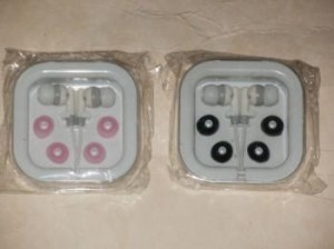 2 écouteurs pour MP3 - BLANC, ROSE et BLANC, NOIR neuf