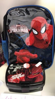 Lot de cartables licences disneys/pixar + autre articles