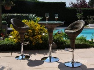 Table bar résine tressée (3 pièces)